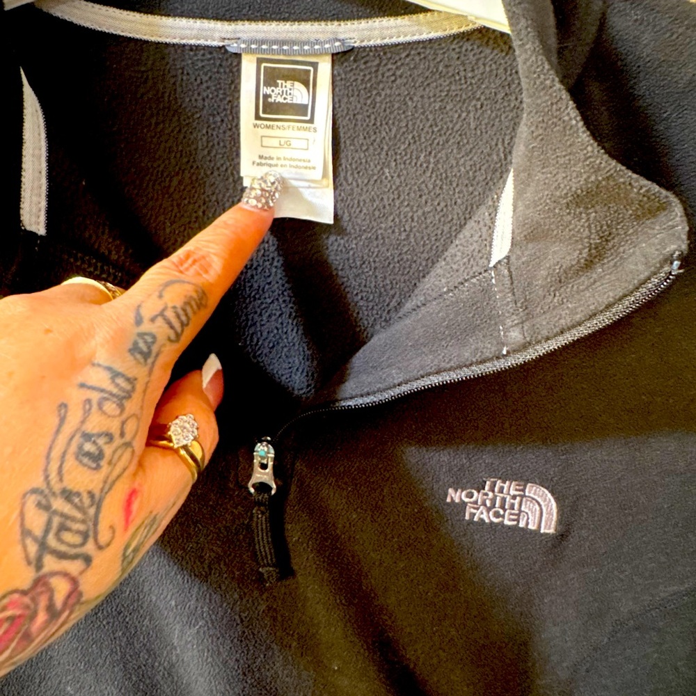 The North Face Black Fleece Pullover